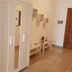 Aparthotel Catona House 3*