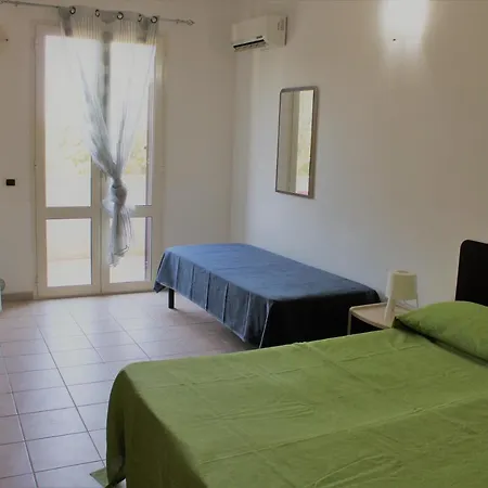 Catona House Aparthotel 3*
