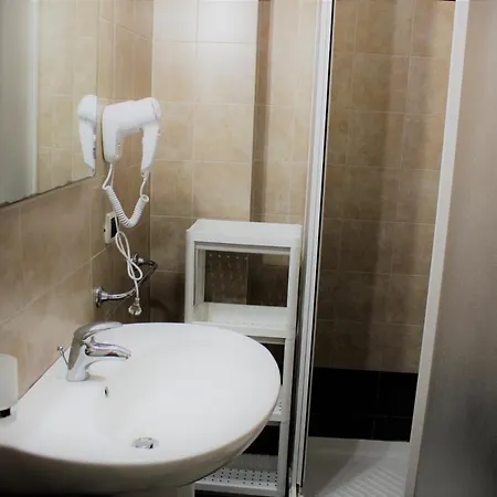 Apartahotel Catona House 3*