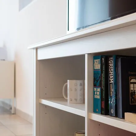 Ξενοδοχείο με διαμερίσματα Catona House Οτράντο